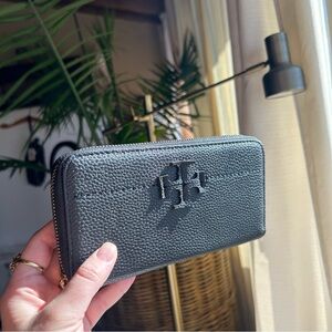 Tory Burch Black Tri- Fold Leather Women’s Wallet
